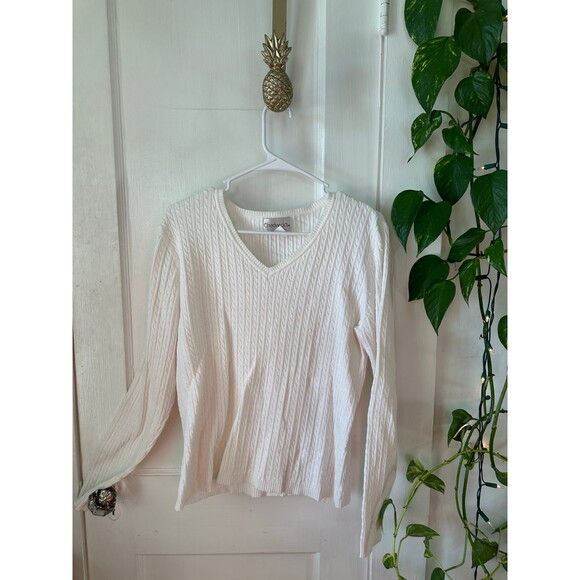 Chadwicks Sweaters - Chadwick’s women’s size x-large white v-neck sweater